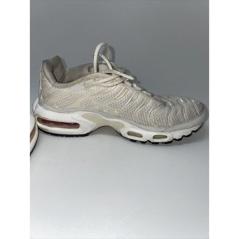 Women's Size 6.5 Nike Air Max Plus White Running‎ Shoes
